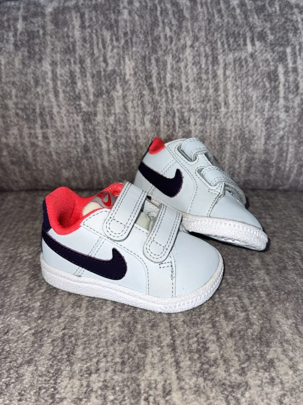 Nike Toddler Shoes Size C2 White/Navy/Coral Hook & Loop Sneakers
